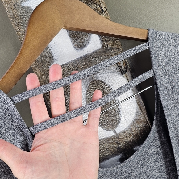 Like New Rivalry Threads Notre Dame Glitter Fighting Irish Open Back Shirt Med - Picture 9 of 12